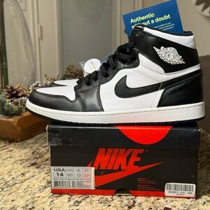 Jordan Retro 1 OG High Black & White 2014